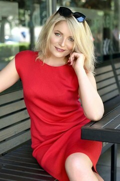 Natalia 33 j. - sucht Liebe - wenig primäre foto. Natalia 33 jahre - sucht Liebe. My wenig primäre foto.