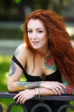 Gella Kremenchug 32 j. - sie lächelt dich an - wenig primäre foto. Gella von Kremenchug 32 jahre - sie lächelt dich an. My wenig primäre foto.