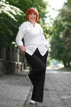 Svitlana 51 j. - Lebenspartner sucht - wenig primäre foto. Svitlana 51 jahre - Lebenspartner sucht. My wenig primäre foto.